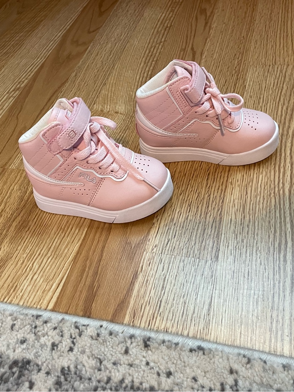 Fila Vulc 13 Toddler Pink High Top Sneakers Size 6T NWOT